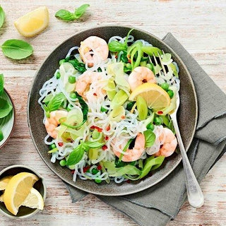 Spaghetti low carb aux crevettes & légumes verts Spaghetti low carb aux crevettes & légumes verts