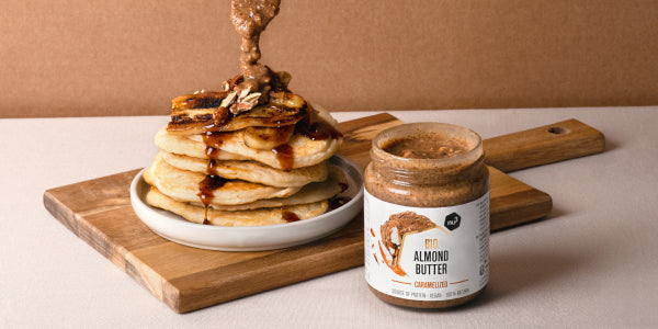 pâte de praliné nu3 sur des pancakes