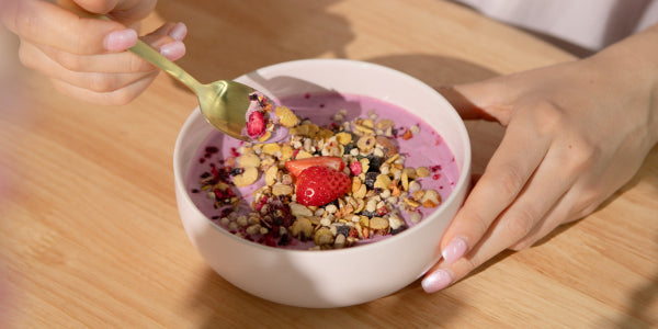 Joghurt-Bowl mit Müsli