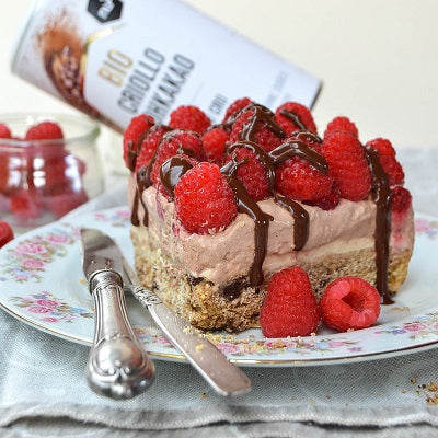 Gâteau au chocolat et framboises